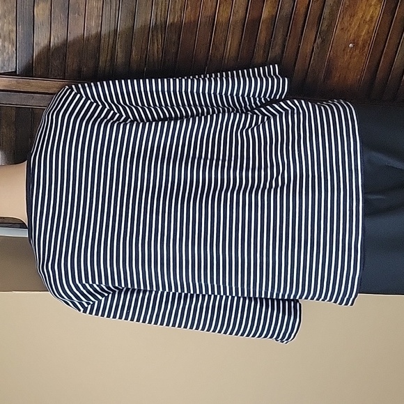 Women CB Casual Plus 1x Round neck Black & White Striped Top - Picture 3 of 4